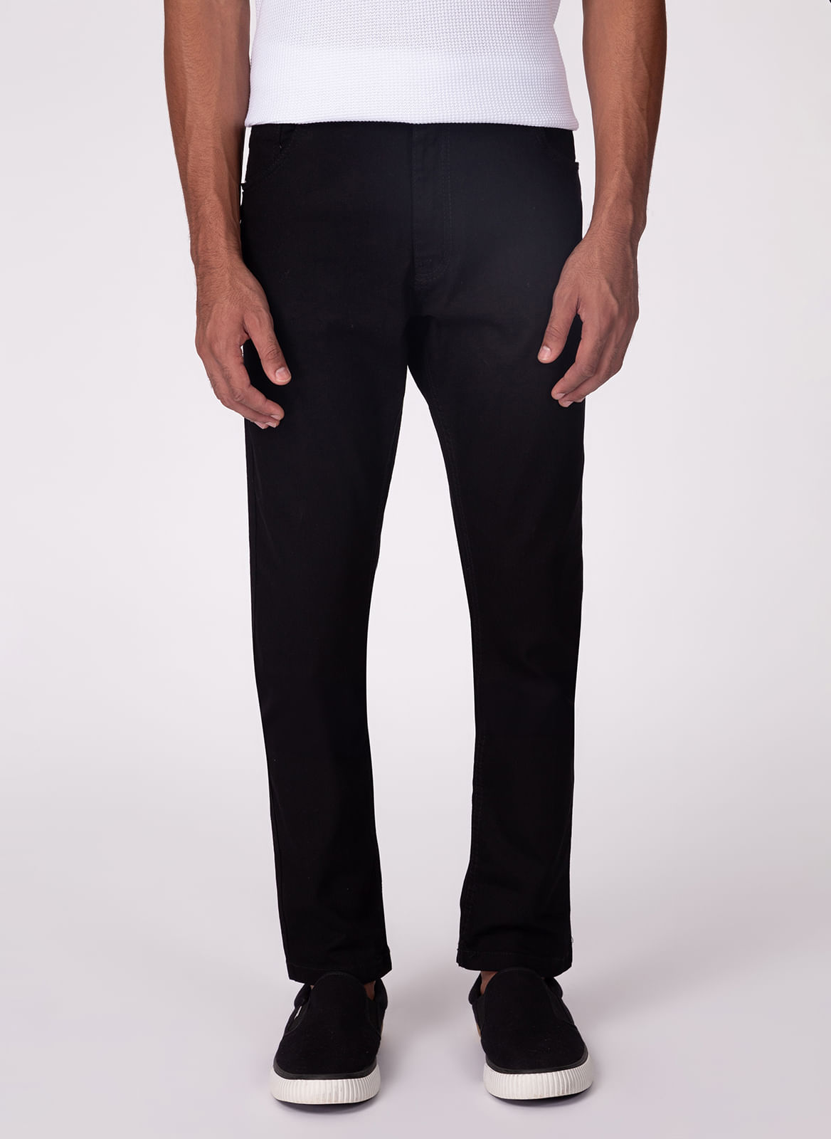 Calça Regular Jeans Com Recorte No Bolso