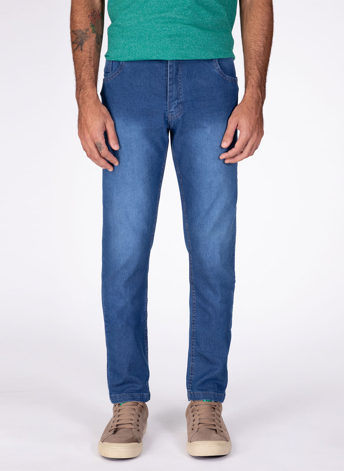 Calça Regular Jeans Com Recorte No Bolso