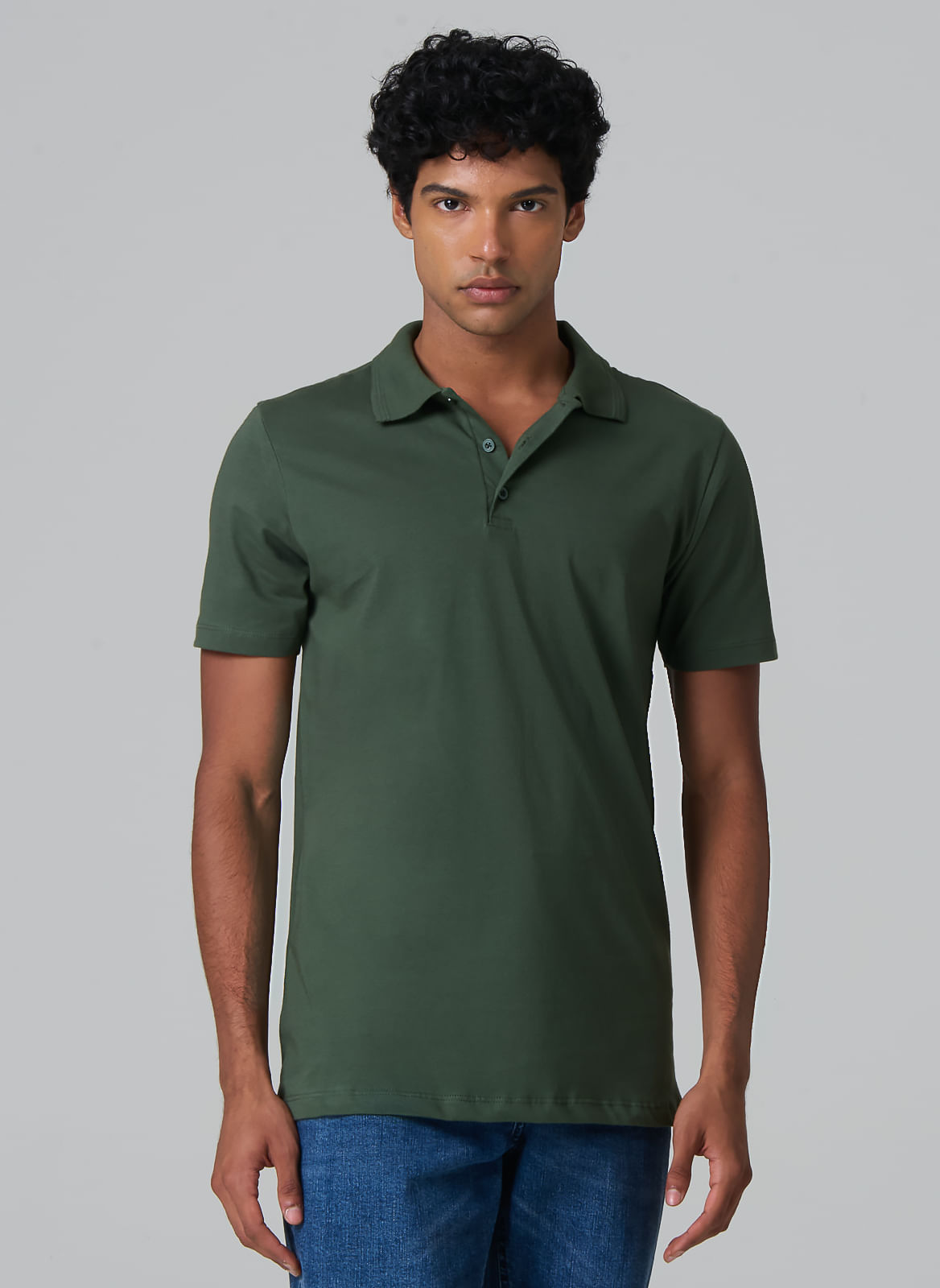 Polo Básica Masculina Em Meia Malha De Algodão