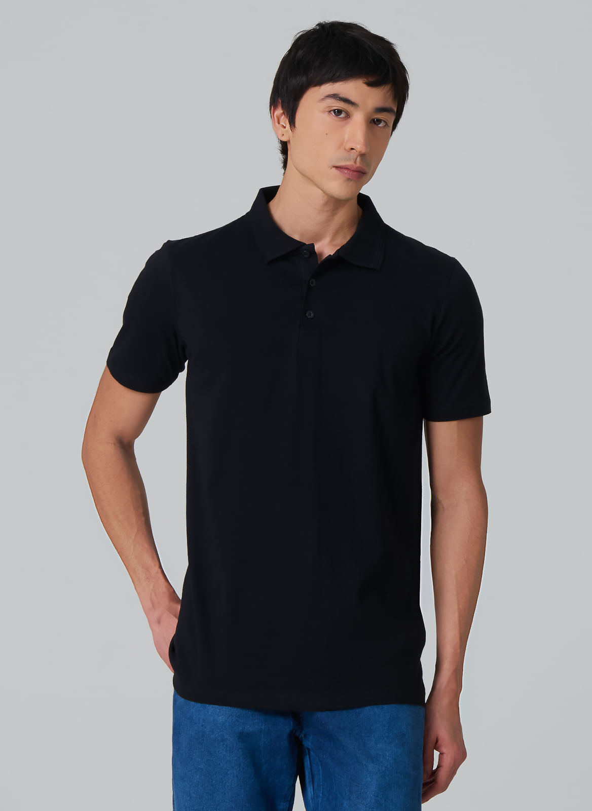 Polo Básica Masculina Em Meia Malha De Algodão